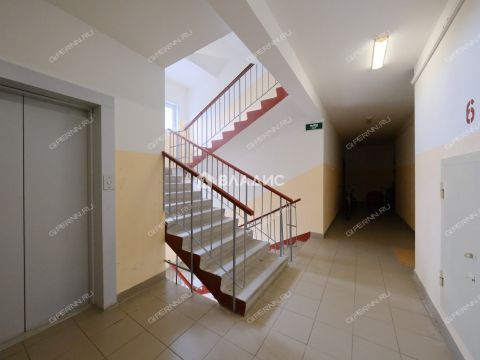 4-komnatnaya-sh-yuzhnoe-d-38a фото