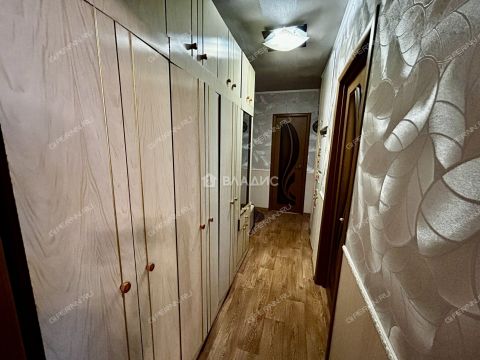 3-komnatnaya-b-r-zarechnyy-d-9 фото