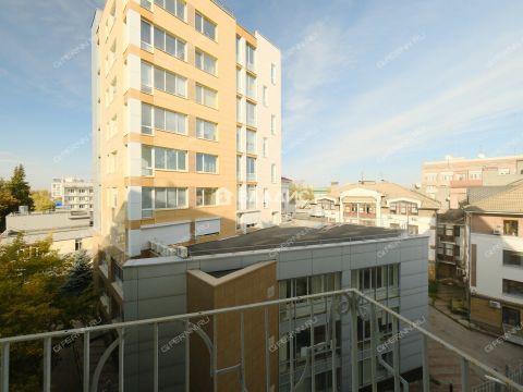 3-komnatnaya-pl-maksima-gorkogo-d-2 фото