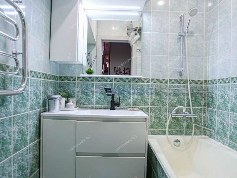 трёхкомнатная квартира на Сормовском шоссе дом 12