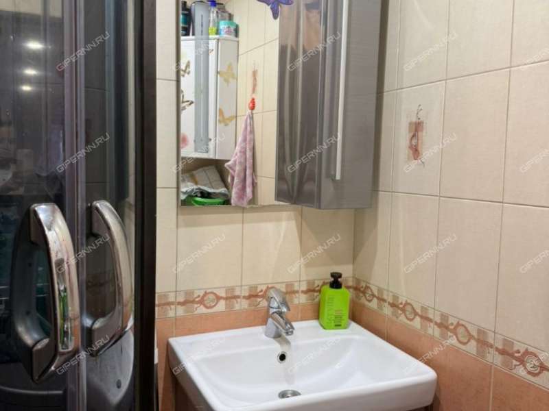 трёхкомнатная квартира на улице 40 лет Октября дом 31 город Кстово