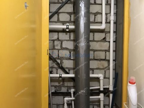 2-komnatnaya-ul-melnikova-pecherskogo-d-9 фото