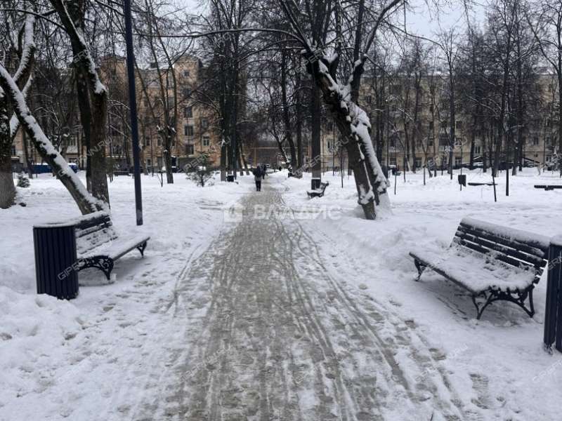 трёхкомнатная квартира на улице Страж Революции дом 6/3