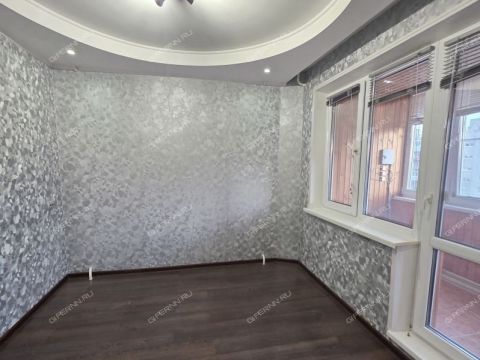 3-komnatnaya-ul-rodionova-d-17-k4 фото