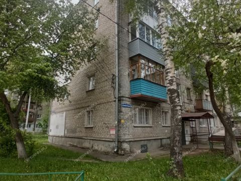 1-komnatnaya-ul-kosmonavta-komarova-d-17a фото