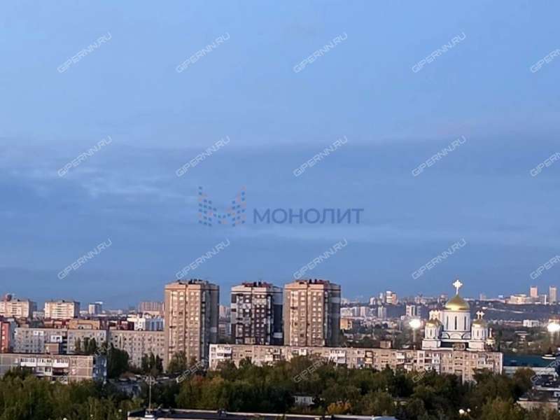 трёхкомнатная квартира на проспекте Октября дом 25