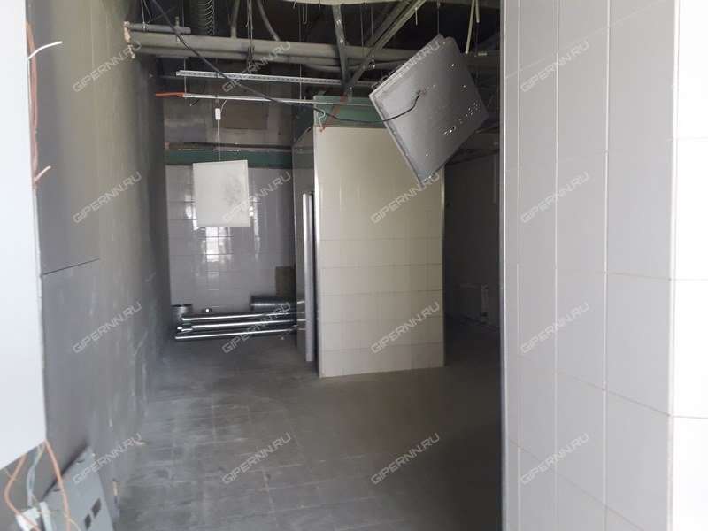 помещение под торговую площадь на улице Максима Горького