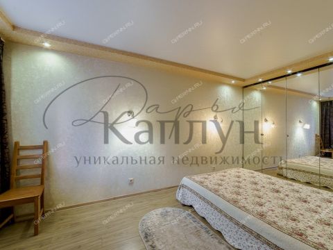 2-komnatnaya-ul-maksima-gorkogo-d-80-1 фото