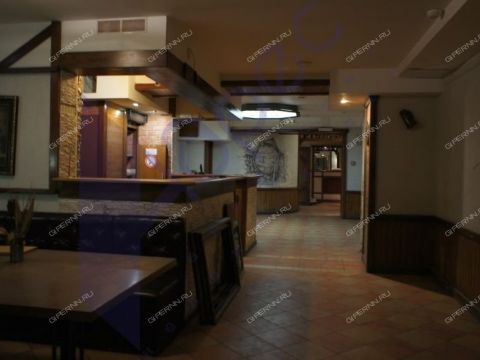 ul-maksima-gorkogo-d-80-1 фото