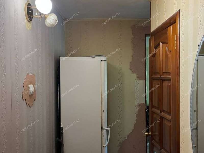 двухкомнатная квартира на улице Петрищева дом 13 город Дзержинск