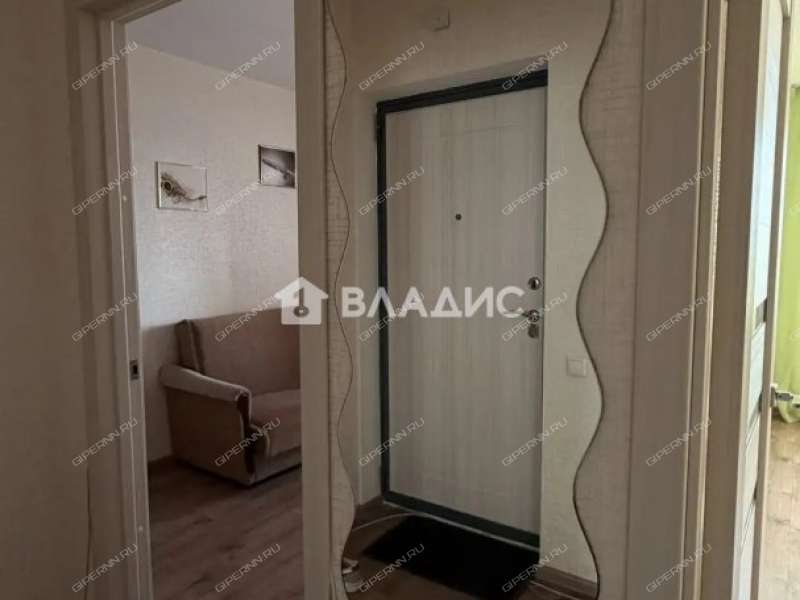 однокомнатная квартира на улице Романтиков дом 3