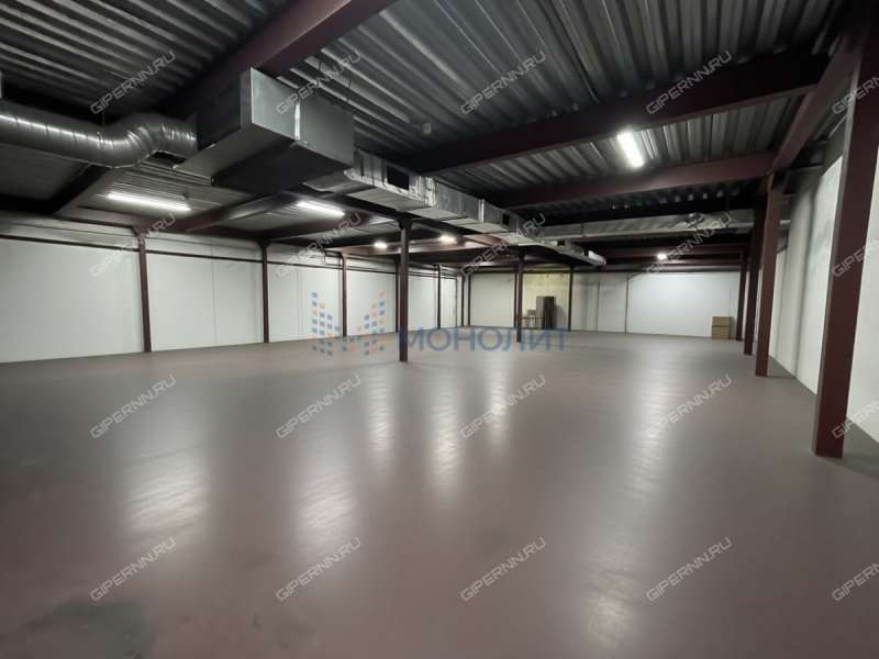 помещение под коммерческую недвижимость на Деловой улице