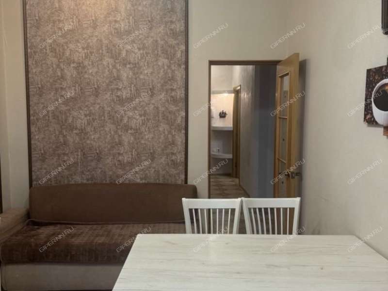 трёхкомнатная квартира на Дальней улице дом 8/16