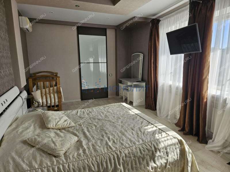 трёхкомнатная квартира на улице Родионова дом 193 к6