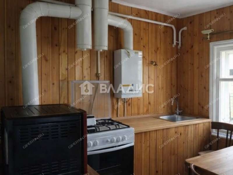 дом на улице Труда село Вазьянка
