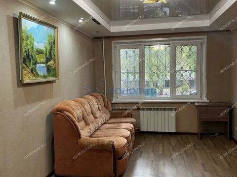 2-komnatnaya-ul-strokina-d-3a фото