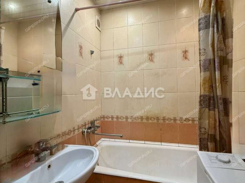 трёхкомнатная квартира на улице Культуры дом 8