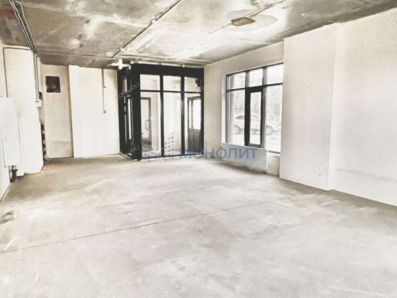 помещение под офис, торговую площадь на улице Родионова