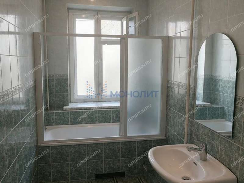 трёхкомнатная квартира на улице Искры дом 43/23