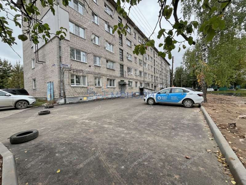 комната в доме 12А на улице Космонавта Комарова