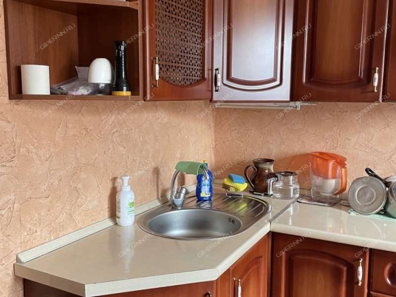 трёхкомнатная квартира в Бакинском переулке дом 1