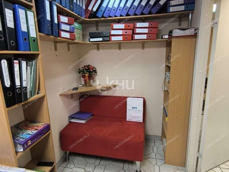 помещение под помещение свободного назначения на улице Звездинка