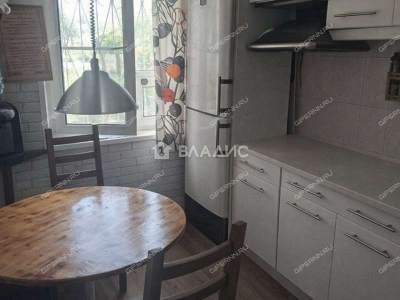 четырёхкомнатная квартира на улице Радио дом 3