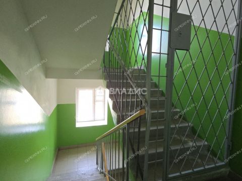 2-komnatnaya-ul-lesnoy-gorodok-d-5b фото