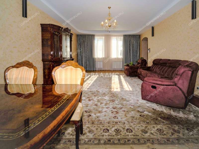 дом на улице Академика Вавилова