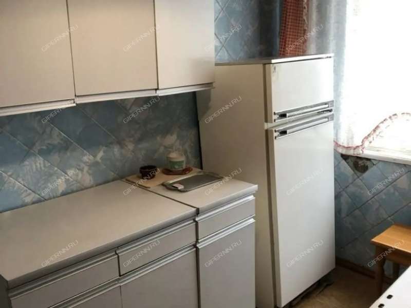 трёхкомнатная квартира на улице Академика Баха дом 11