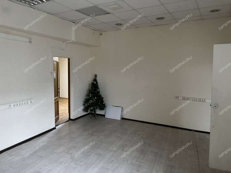 помещение под офис на площади Максима Горького