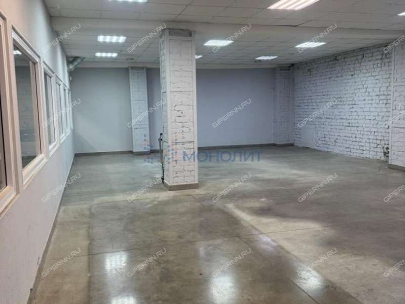 помещение под офис, недвижимость под автобизнес на Комсомольском шоссе