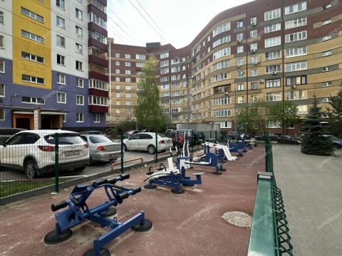 1-komnatnaya-ul-verhnepecherskaya-d-7-k2 фото