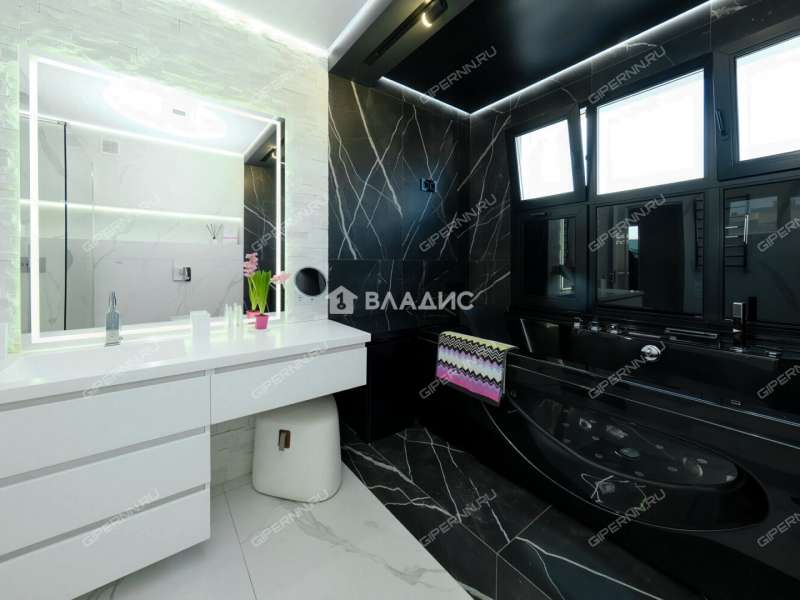 трёхкомнатная квартира на улице Минина дом 29