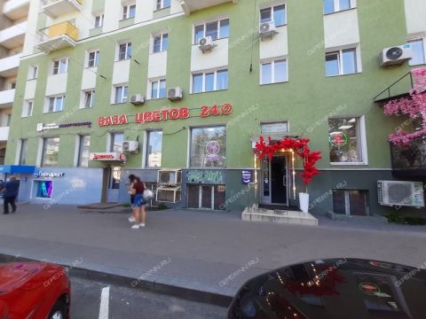 ul-maksima-gorkogo-d-80-1 фото