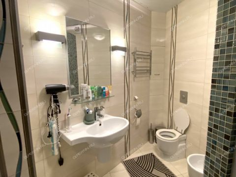 3-komnatnaya-ul-varvarskaya-d-40b фото