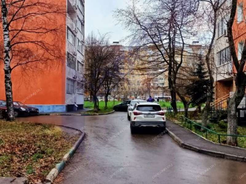 трёхкомнатная квартира на улице Маршала Жукова дом 21