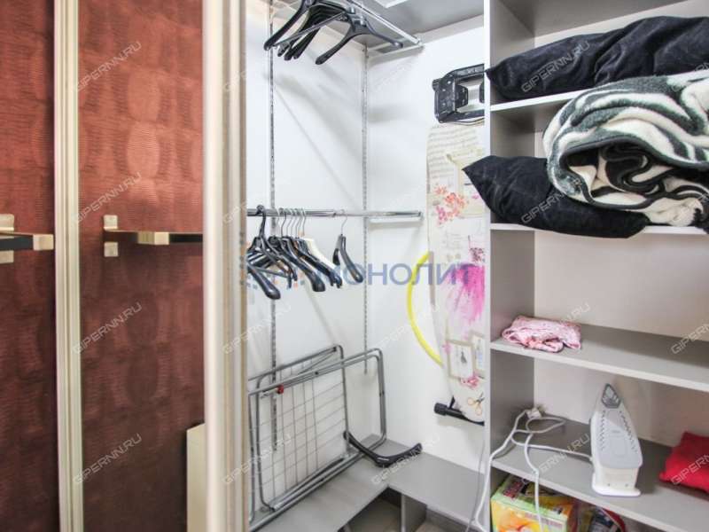 трёхкомнатная квартира на Провиантской улице дом 20